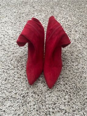 Women’s Red Pointed-Toe Heel Boots
